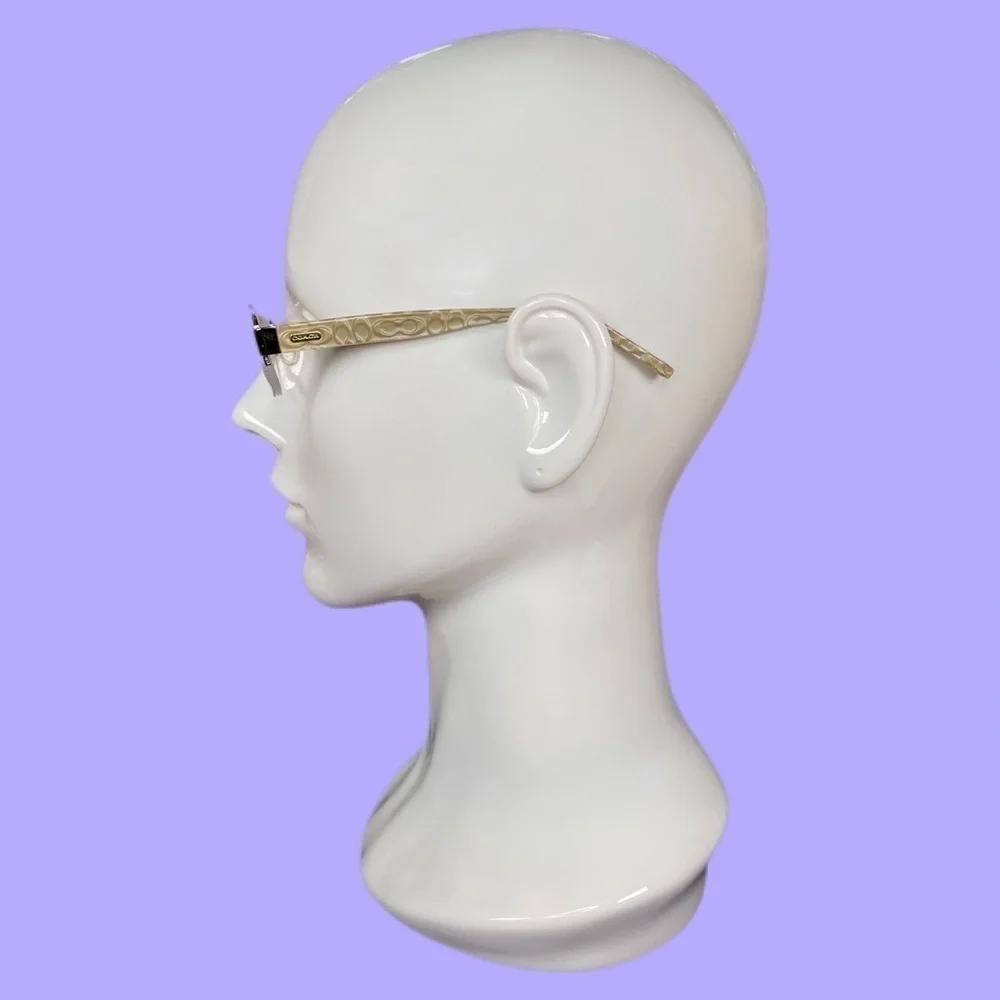 Vintage Coach Women’s Eyeglasses No scratches & Perfect Condition